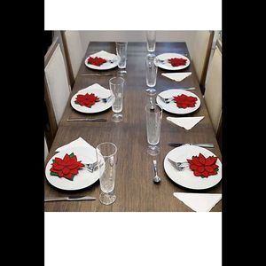 Designing Dining Set of 6 Flatware Pockets Poinsettia